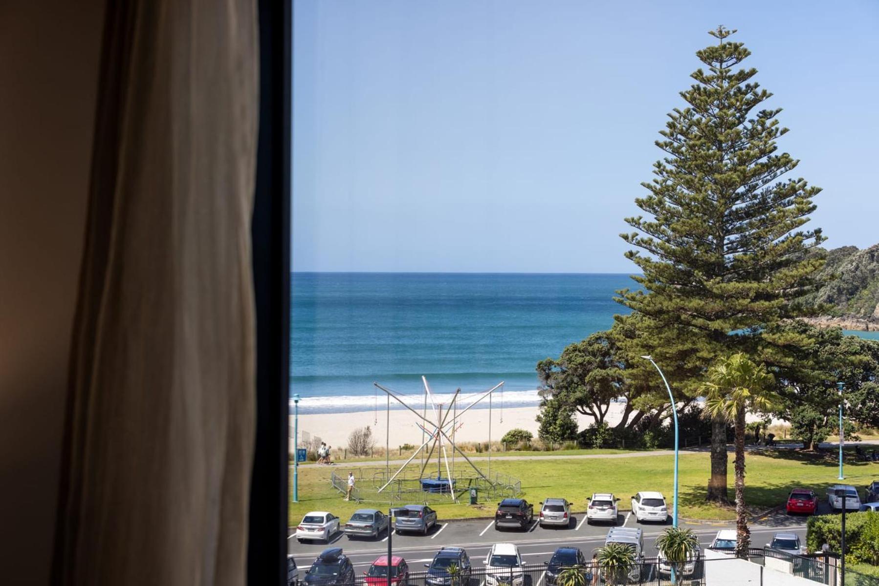 Luxury Ocean & Harbour Views - Heated Pool, Main Beach & Gym Mount Maunganui Kültér fotó