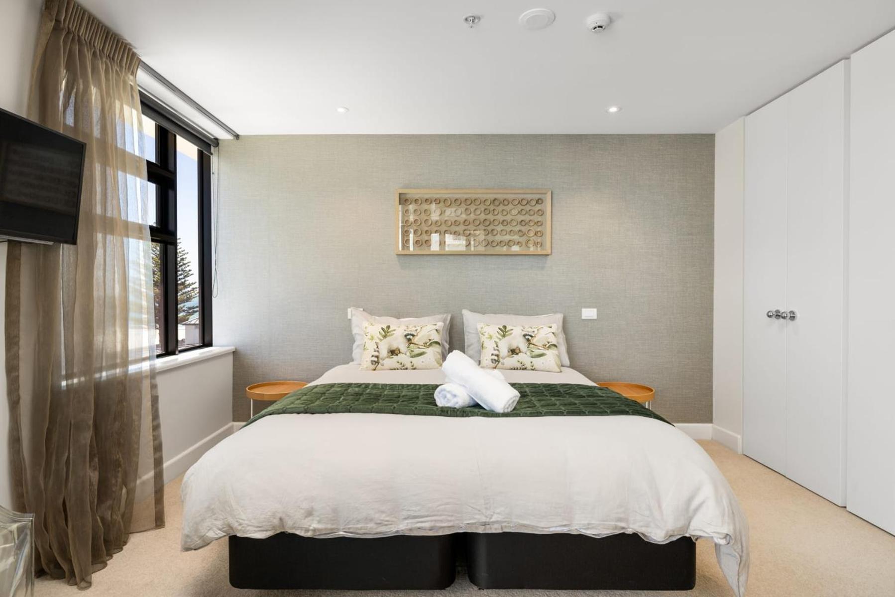 Luxury Ocean & Harbour Views - Heated Pool, Main Beach & Gym Mount Maunganui Kültér fotó